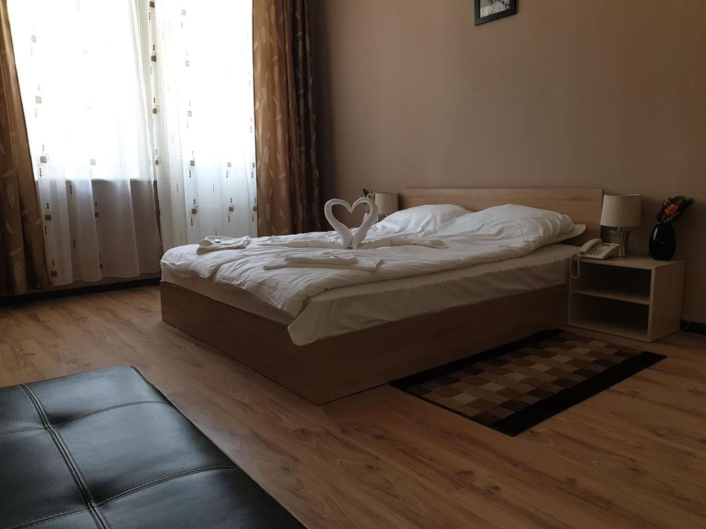 Валентино Hotel Vratsa ภายนอก รูปภาพ