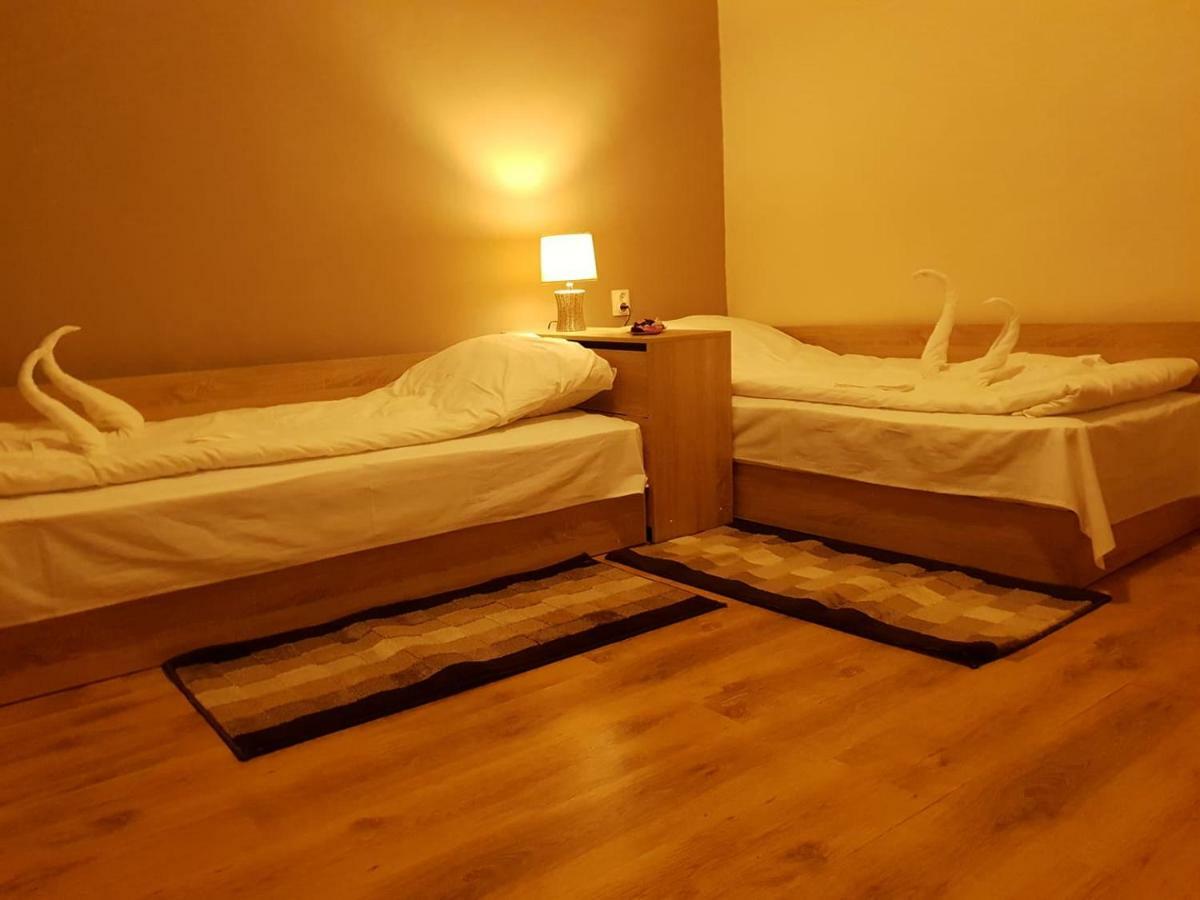 Валентино Hotel Vratsa ภายนอก รูปภาพ