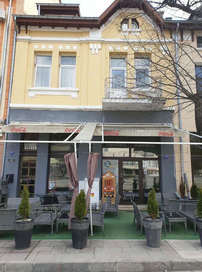 Валентино Hotel Vratsa ภายนอก รูปภาพ
